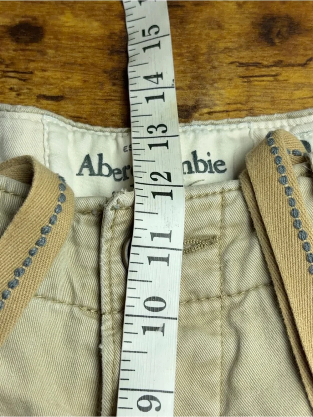Y2K Abercrombie and Fitch Cargo Shorts Mens Size 33 Cream White Utility Distress